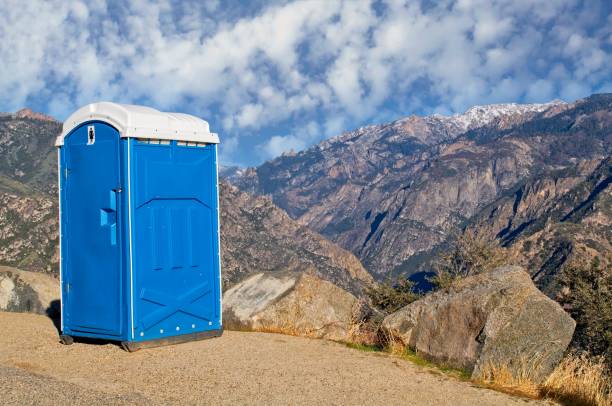 Best Portable bathroom rental  in Cuero, TX