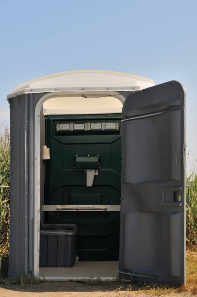 Best Luxury portable toilet rental  in Cuero, TX
